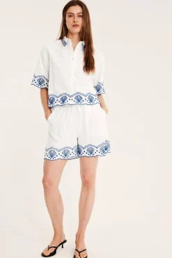 909226