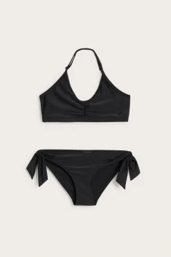 Bikini z wiązaniami