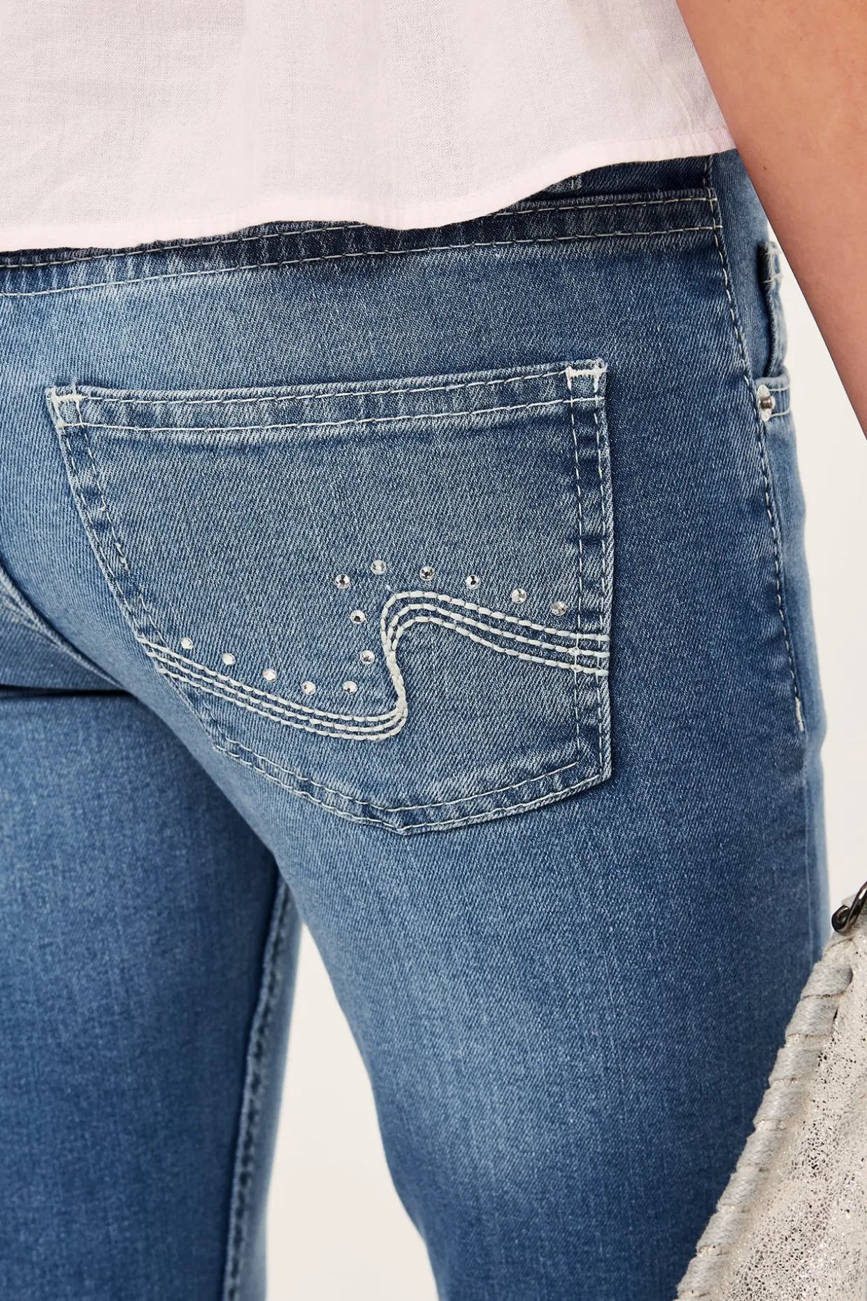 Dżinsy bootcut low waist