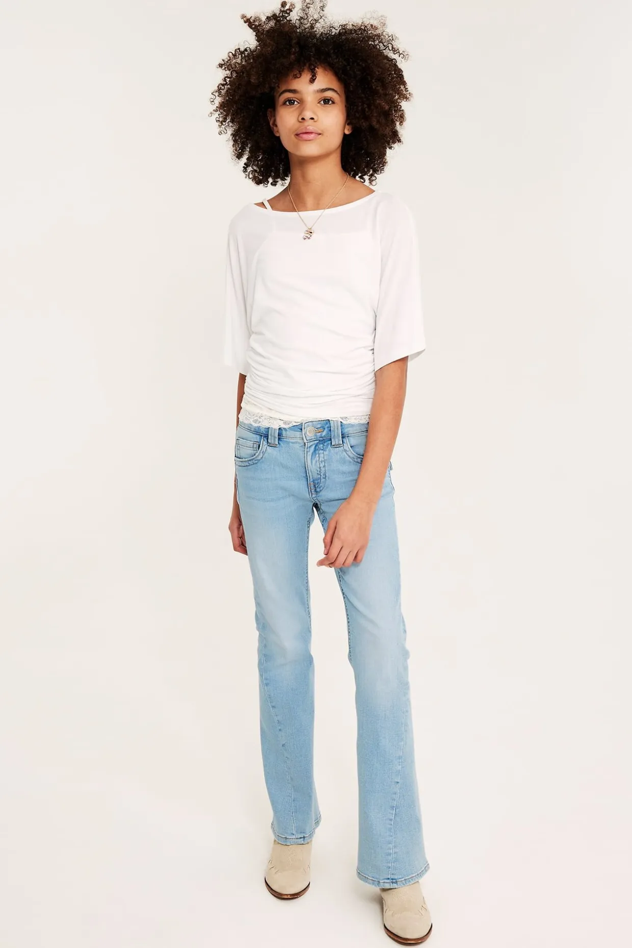 Dżinsy bootcut low waist