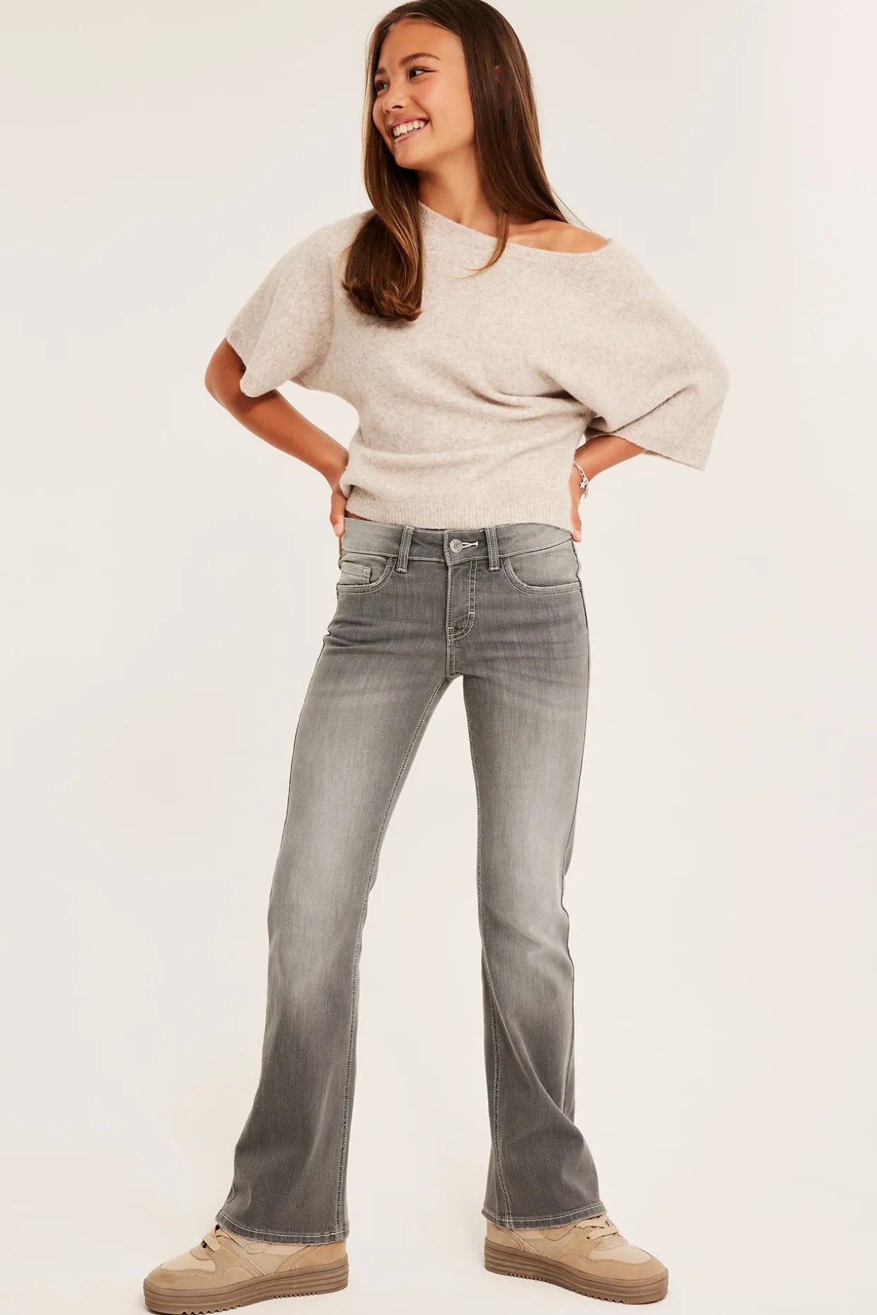 Dżinsy bootcut low waist