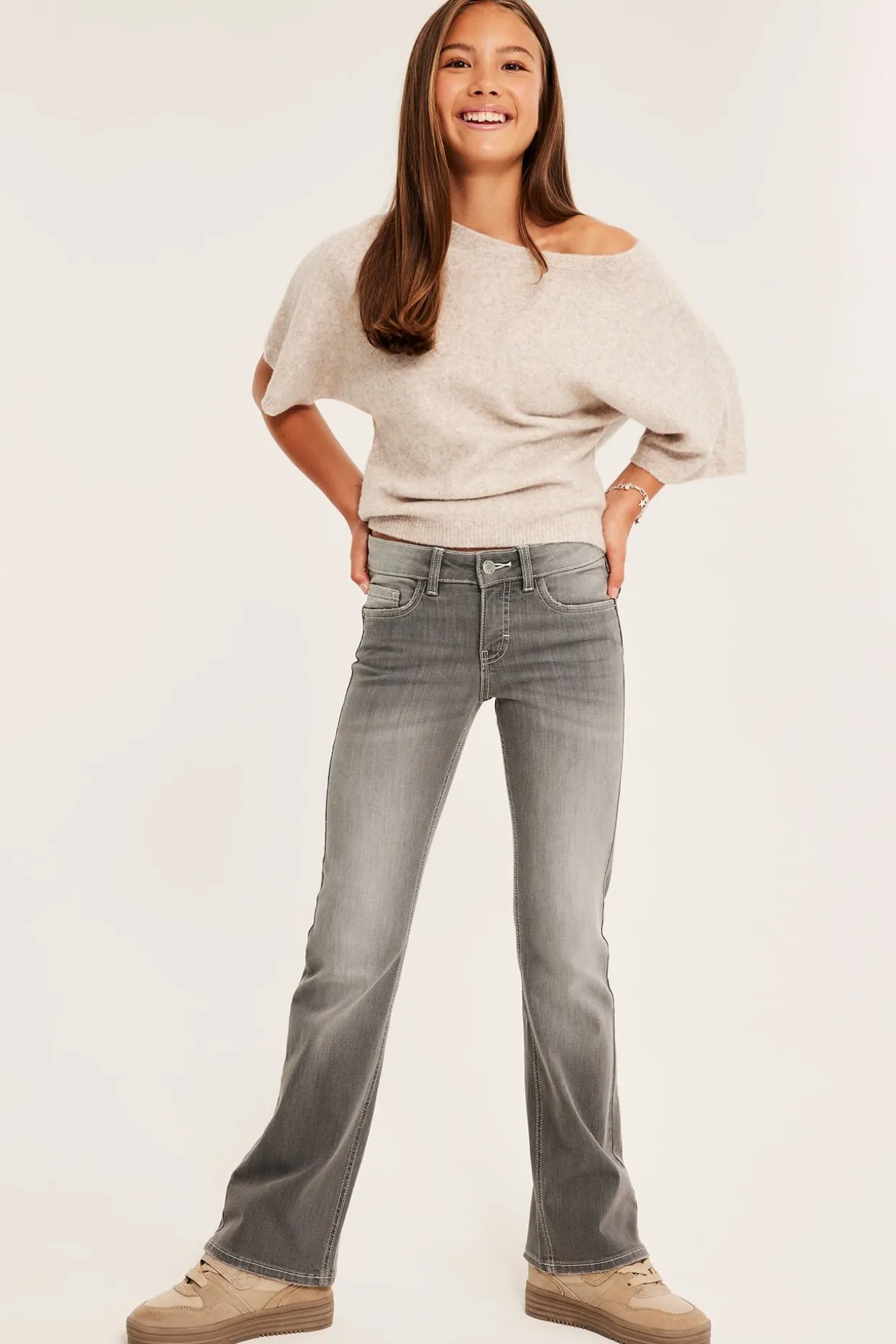 Dżinsy bootcut low waist