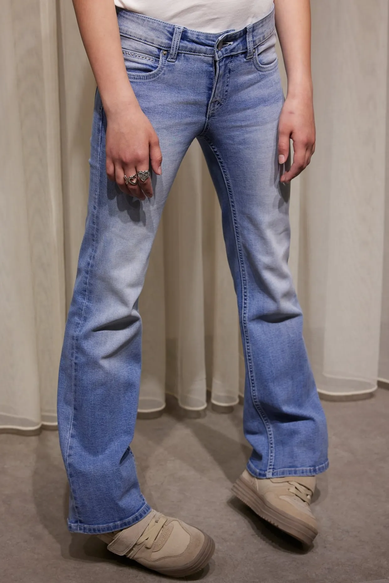 Dżinsy bootcut low waist