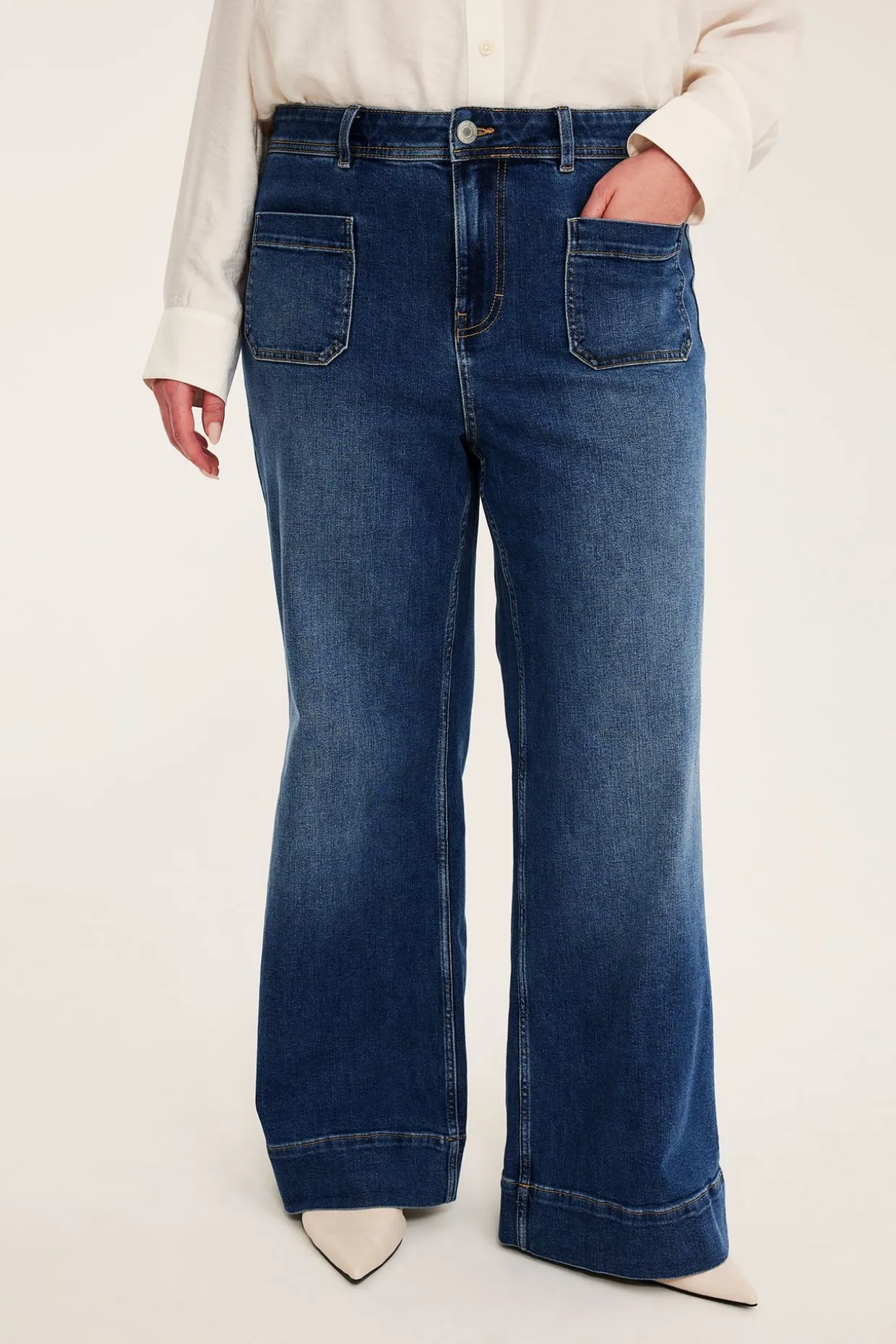 Dżinsy flare high waist