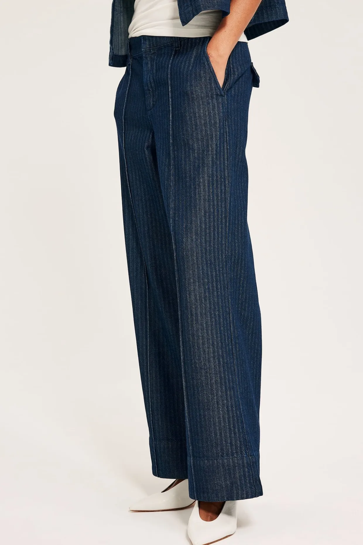 Dżinsy wide high waist