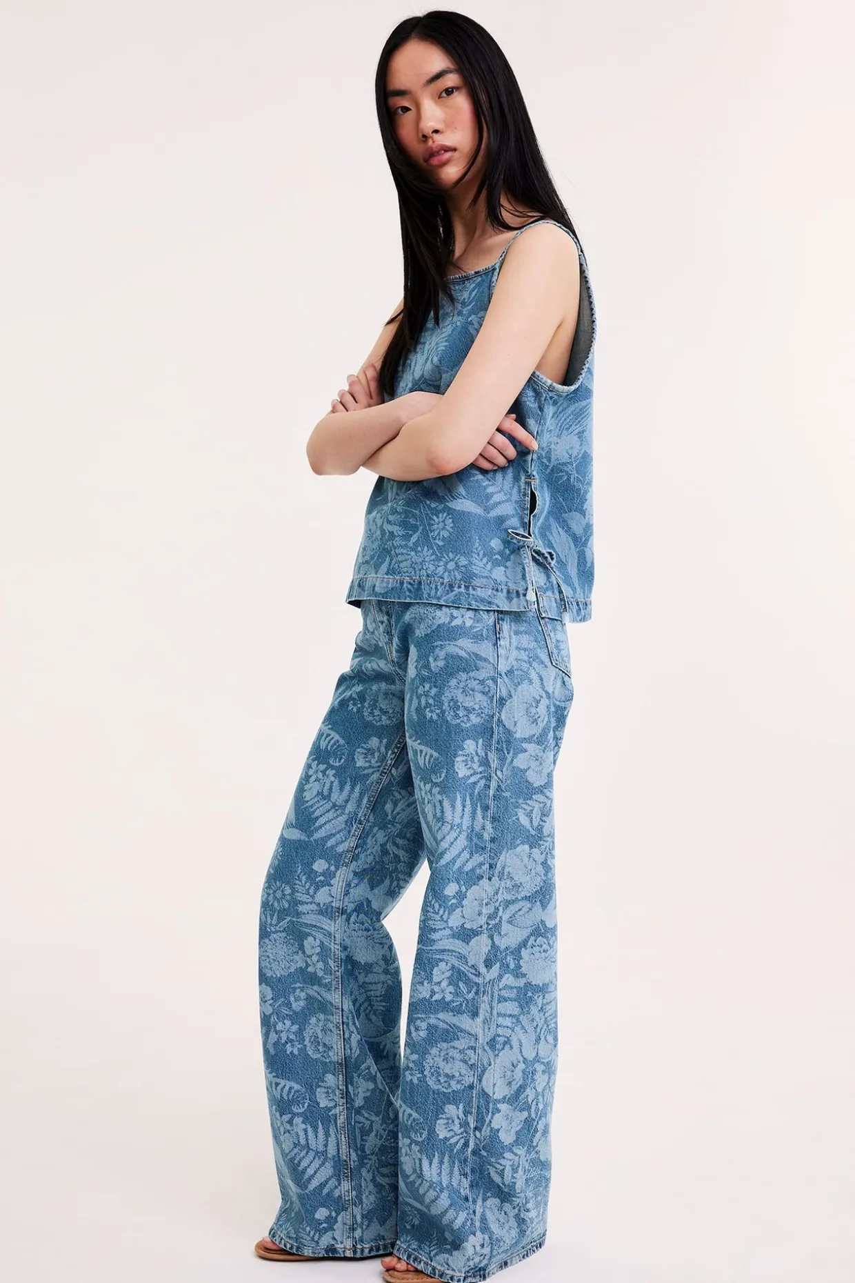 Dżinsy wide high waist