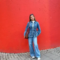 Kurtka dżinsowa z paskiem