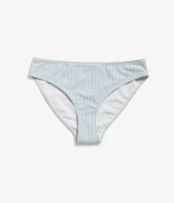 Majtki od bikini, Newbie Woman