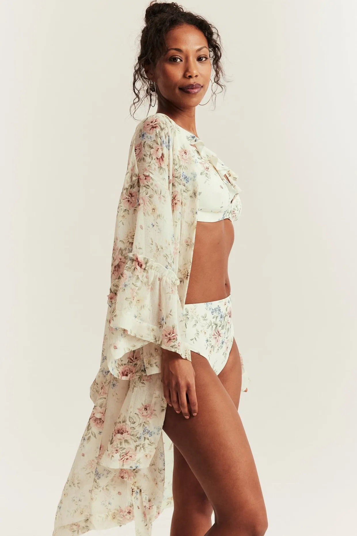 Majtki od bikini, Newbie Woman