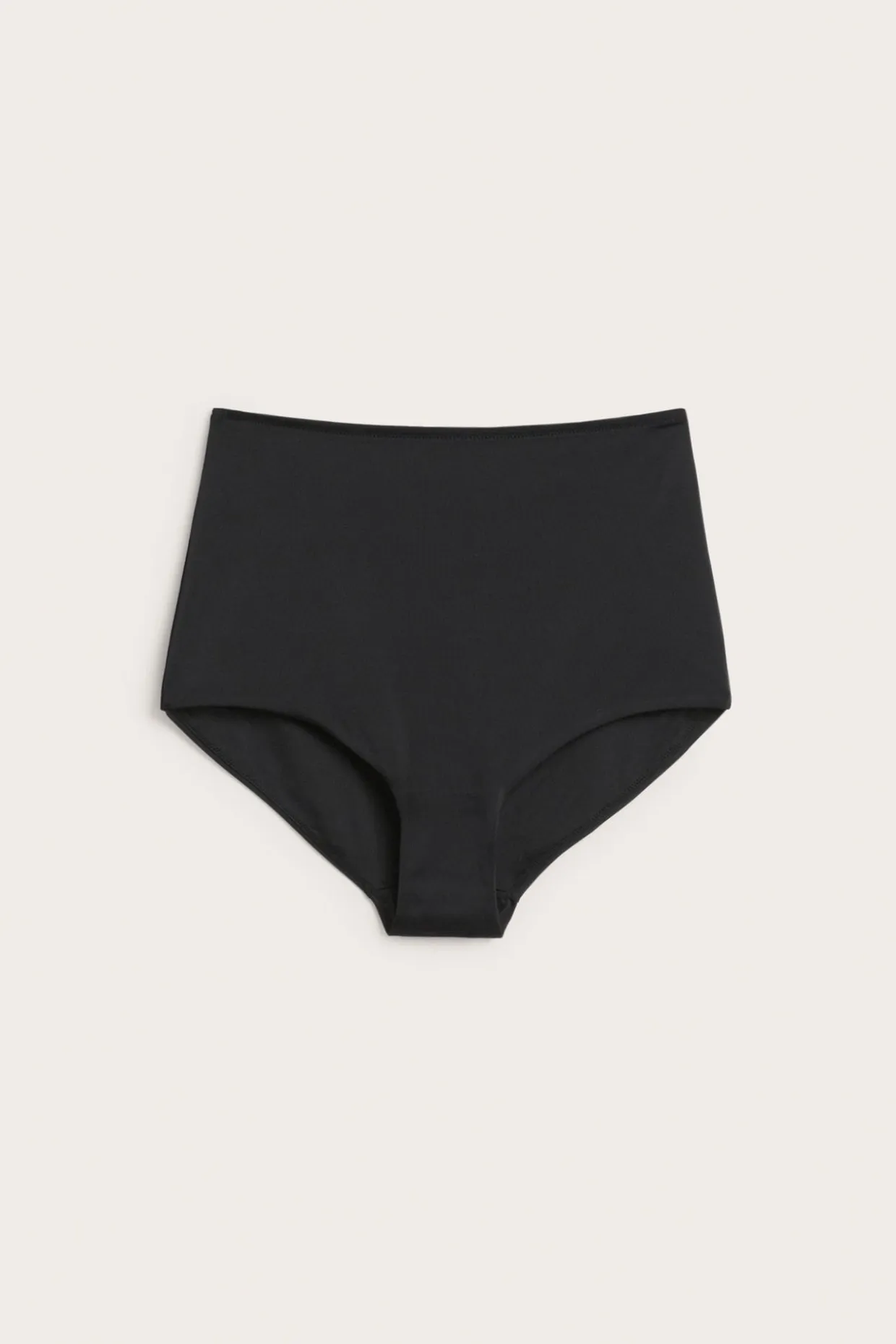 Majtki od bikini, typu biodrówki, lekki stopień modelowania