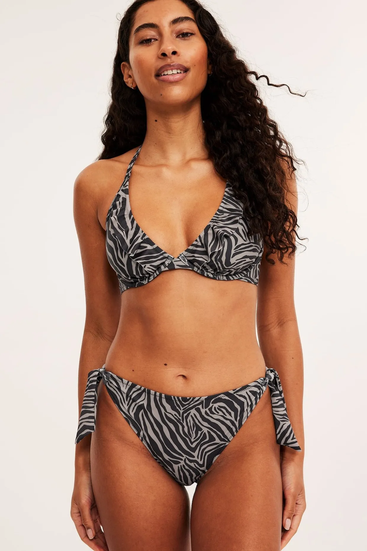 Majtki od bikini, we wzory, z wiązaniem