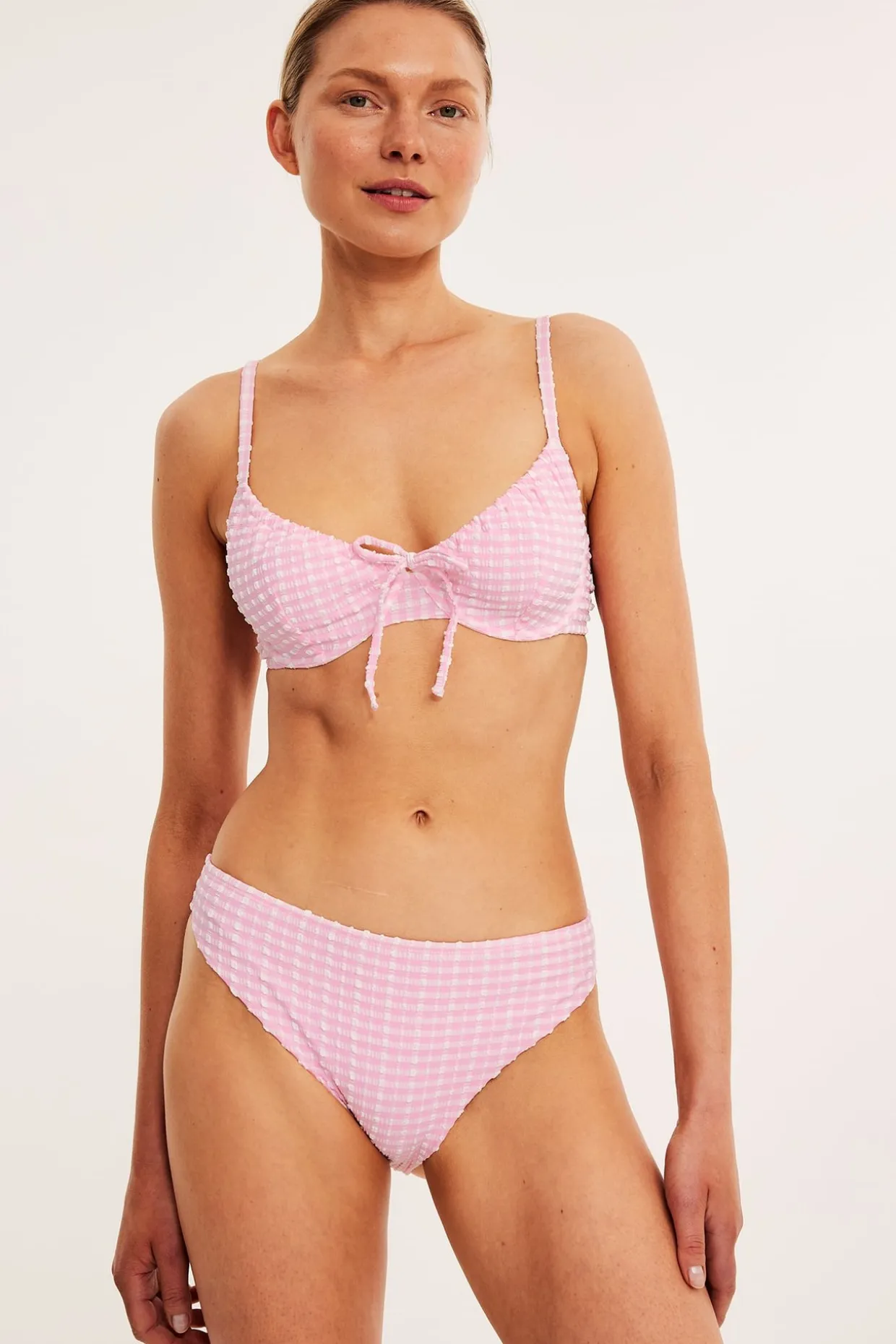 Majtki od bikini, w kratę