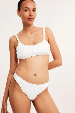 Majtki od bikini, z falbaną