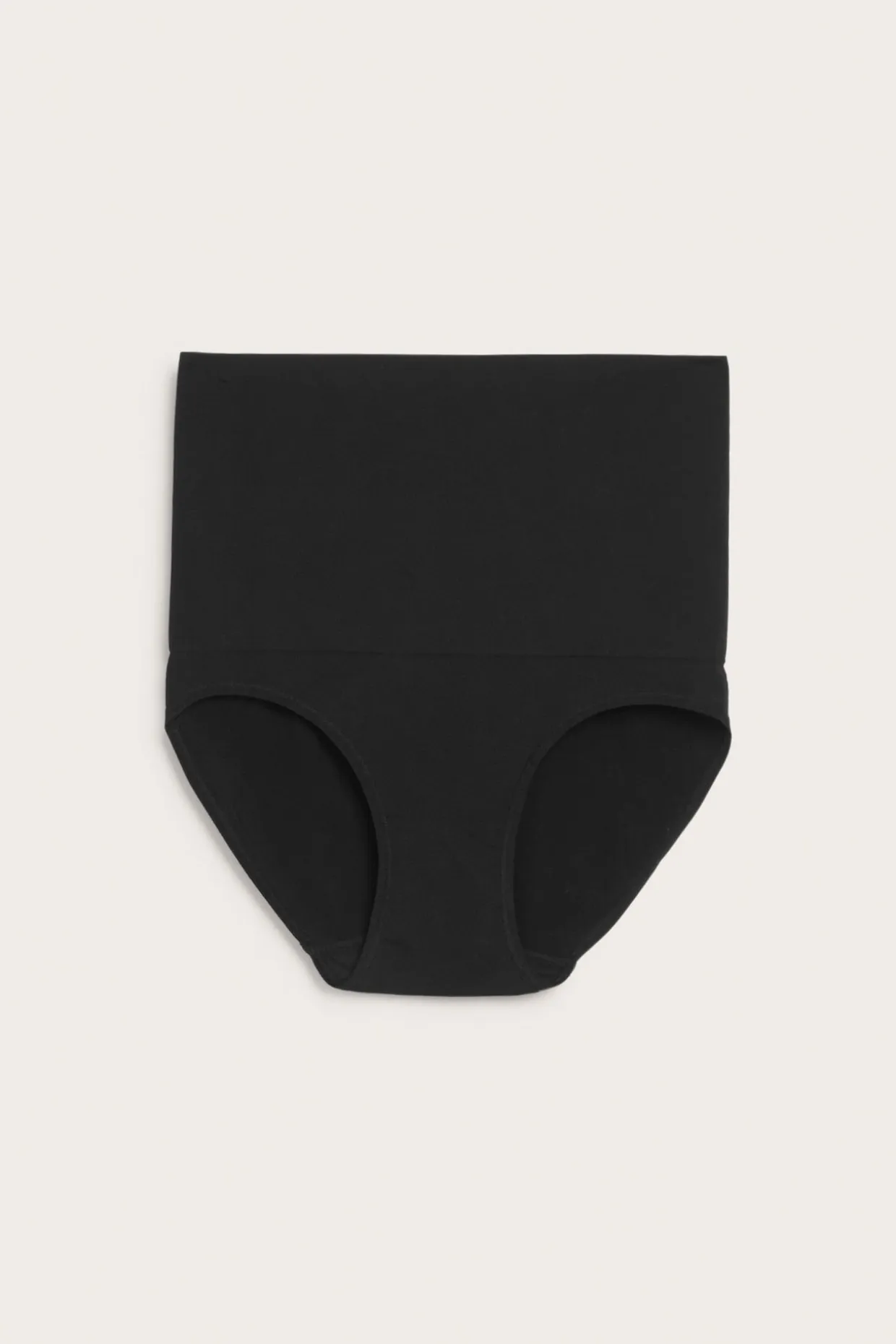 Majtki typu figi medium shape