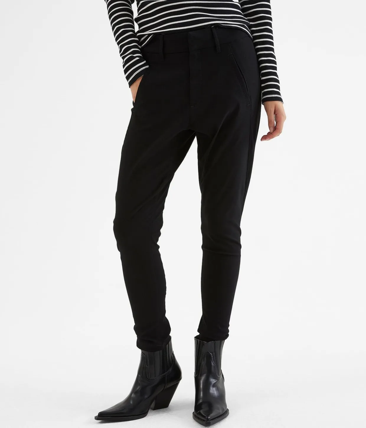 Spodnie boyfriend slim fit