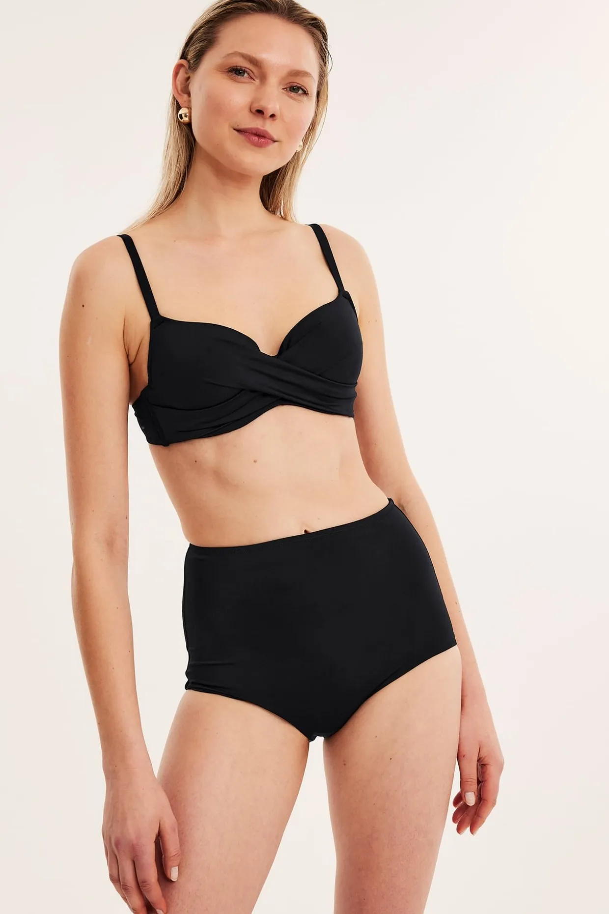 Stanik od bikini, kopertowy