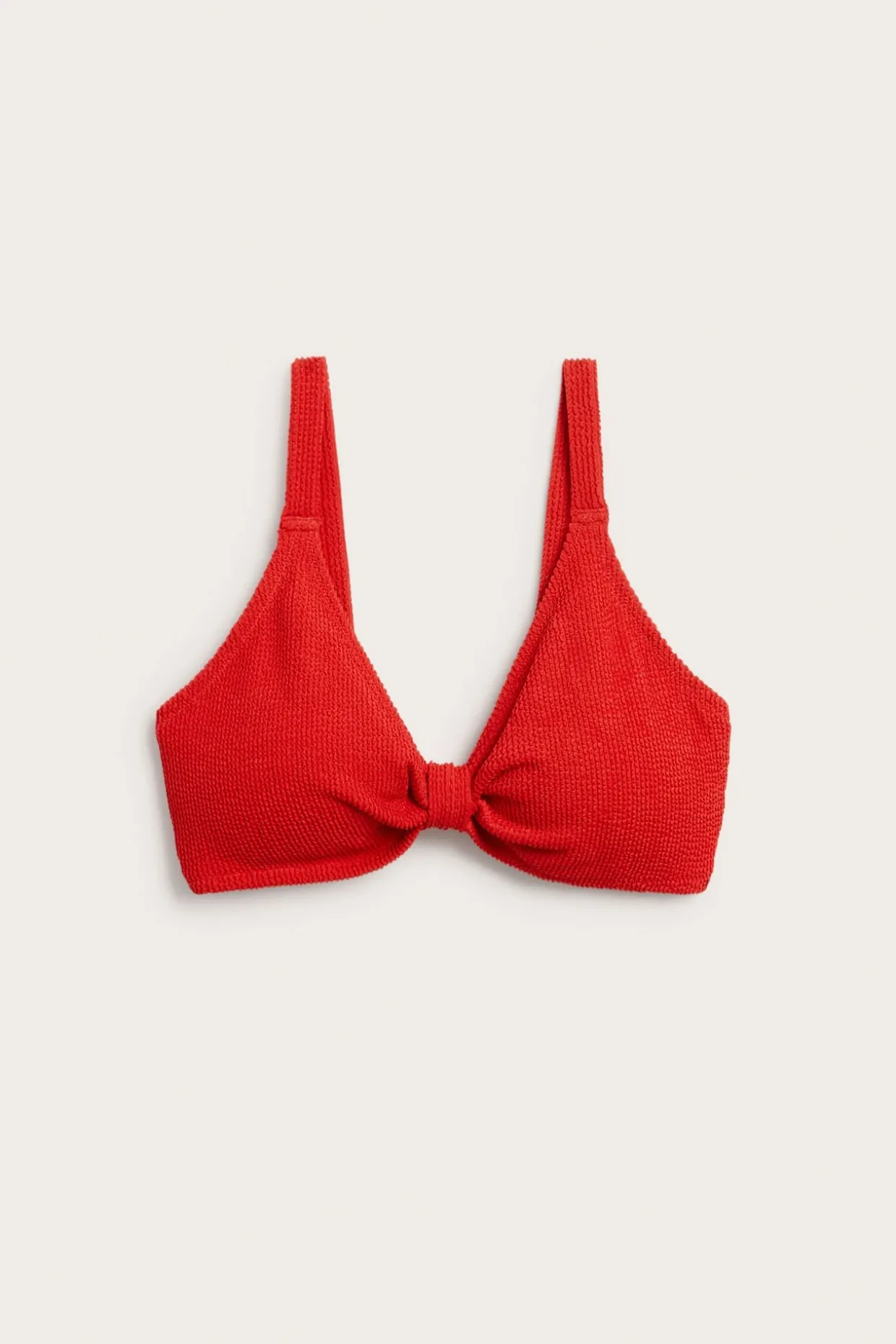 Stanik od bikini o wyraźnej strukturze