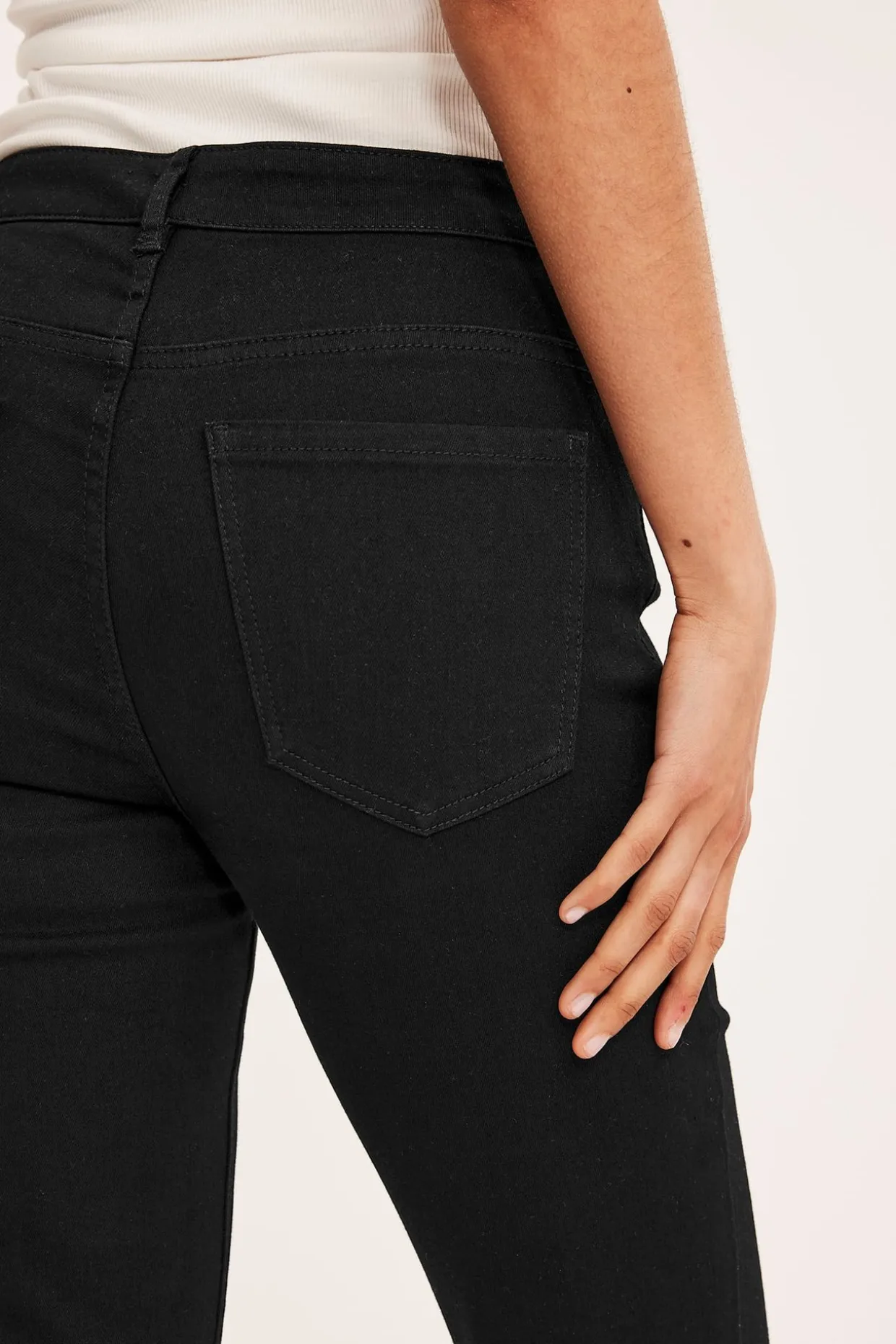 Straight jeans mid waist short leg
