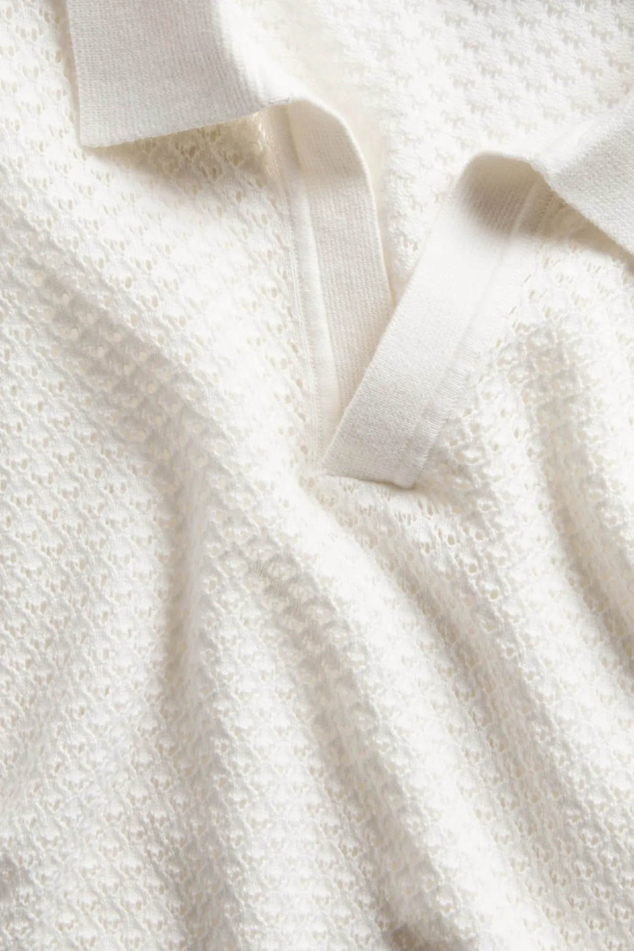 Sweter z ażurowej dzianiny, z krótkimi rękawami