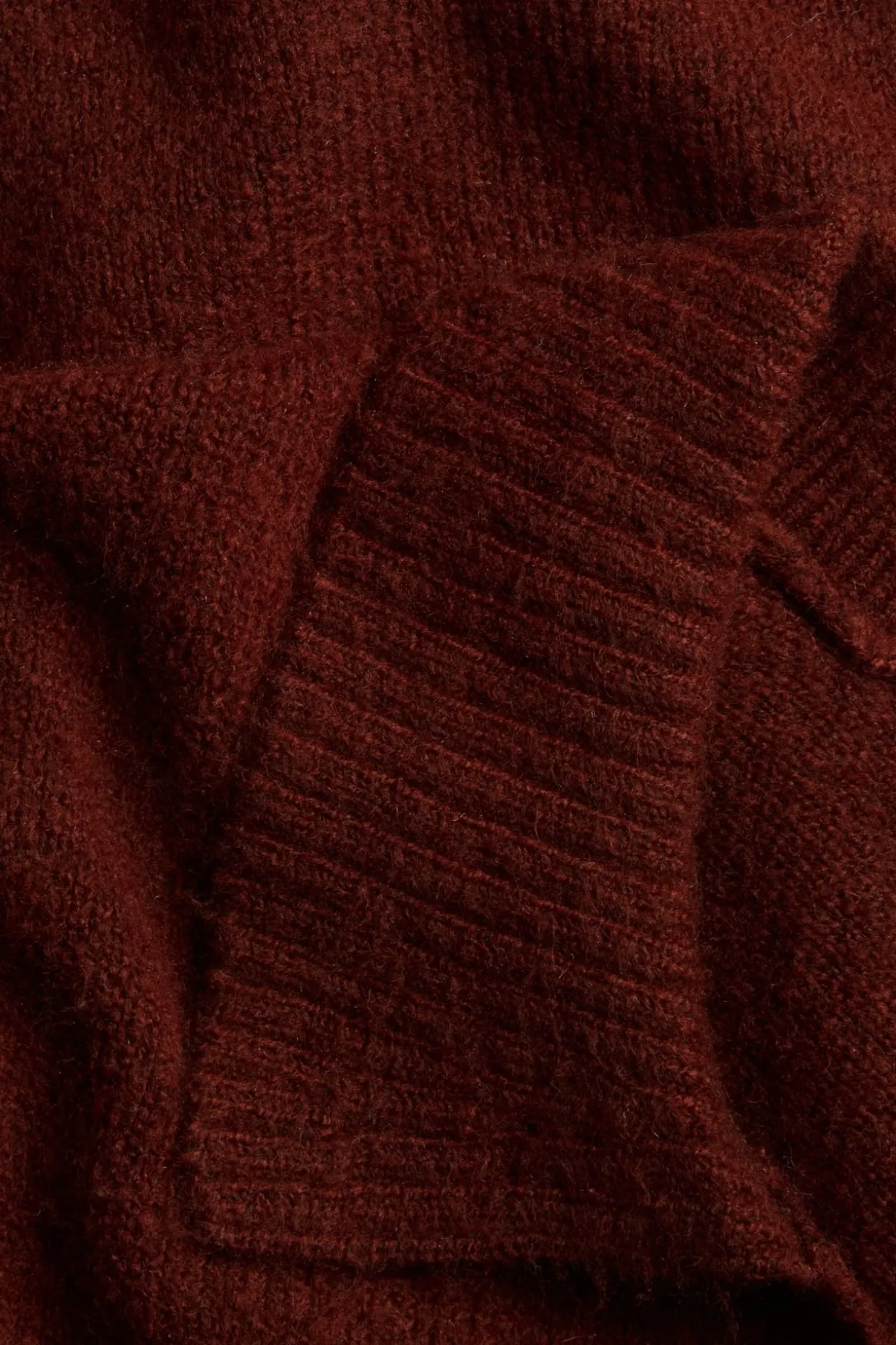Sweter z dzianiny z kołnierzem