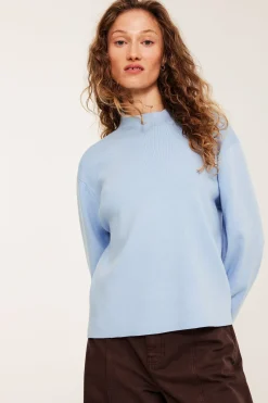 Sweter z dzianiny z kołnierzem