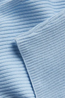 Sweter z prążkowanej dzianiny