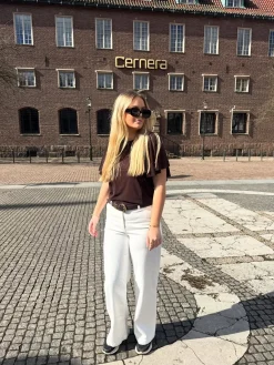 Top z krótkimi, szerokimi rękawami