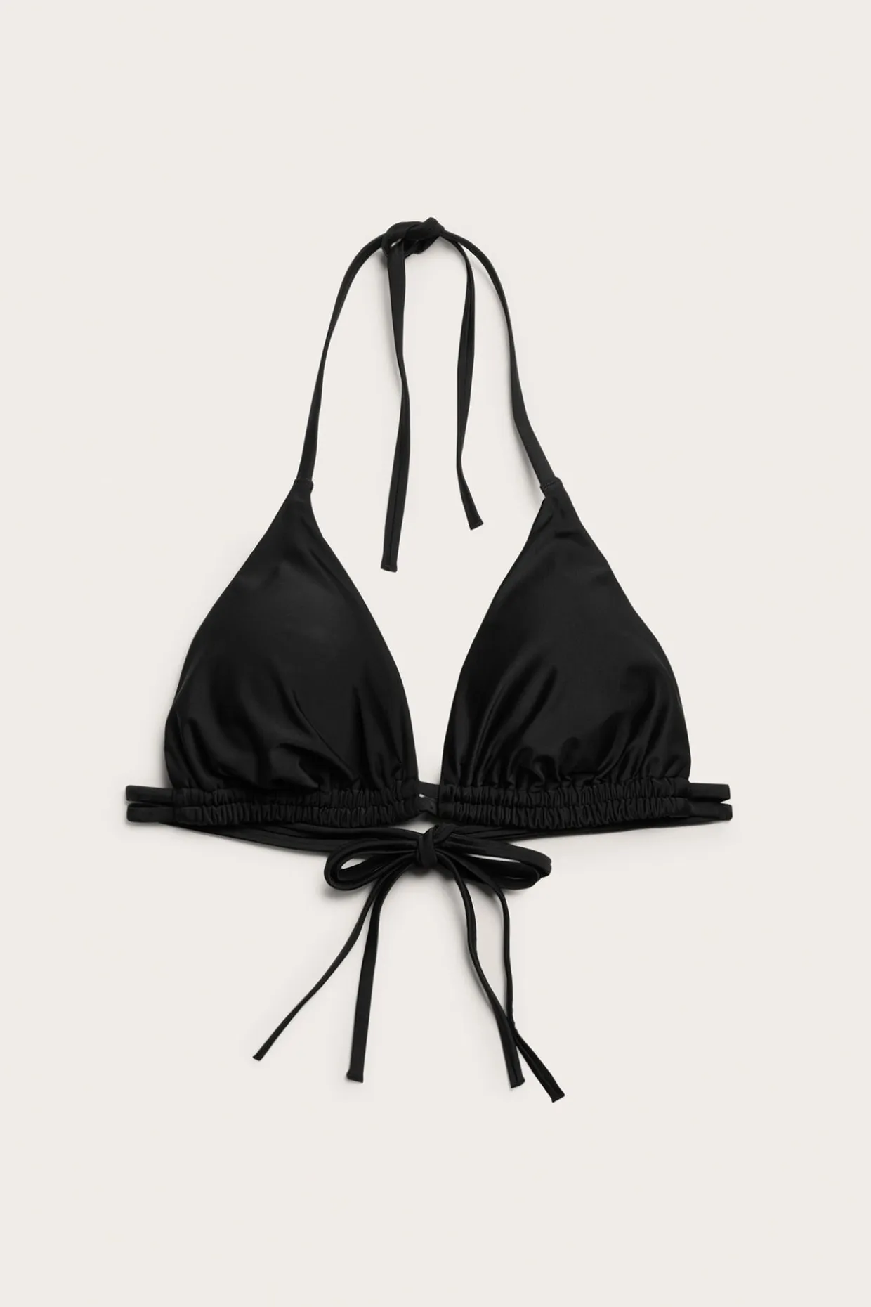 Trójkątny top od bikini