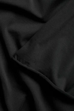 T-shirt o pudełkowym fasonie z podwiniętymi brzegami