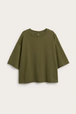 T-shirt o pudełkowym fasonie z podwiniętymi brzegami