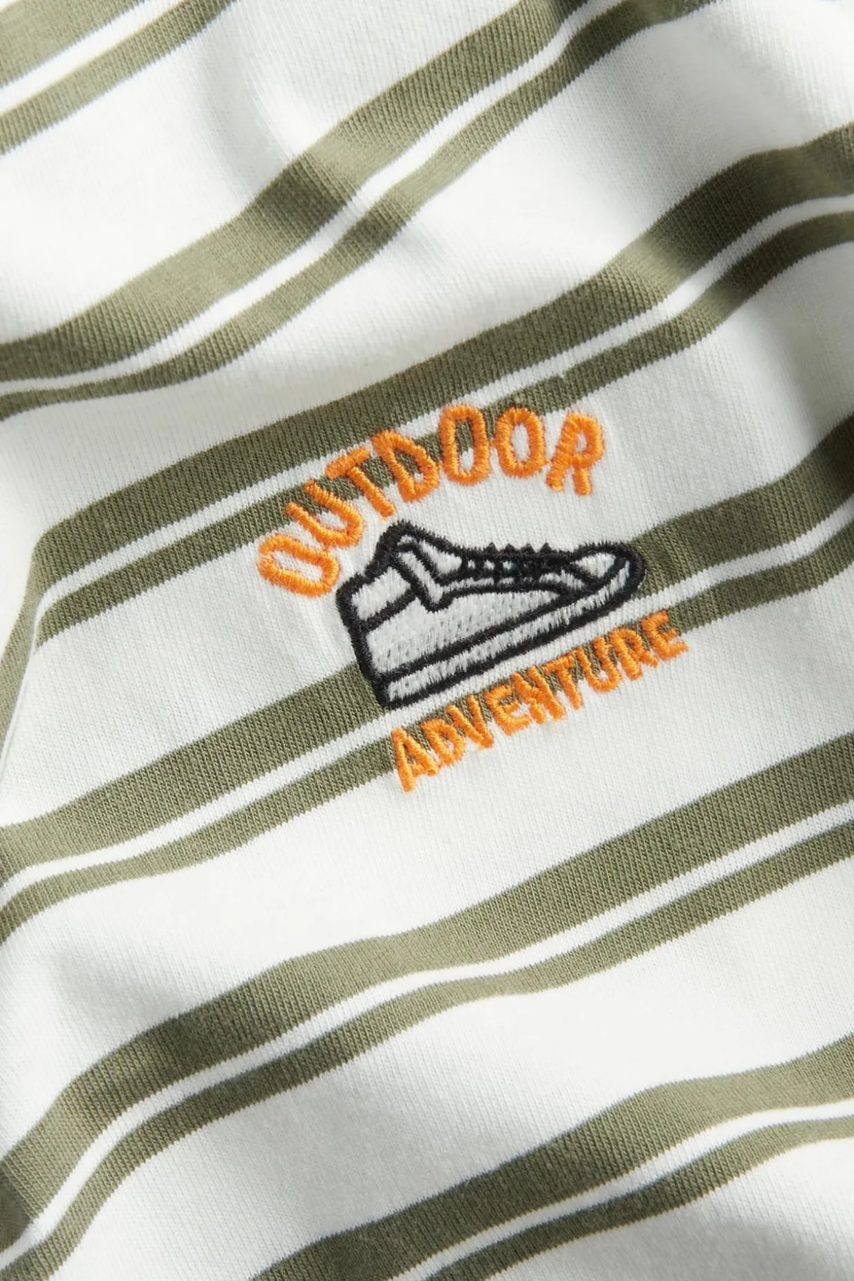 T-shirt oversize w paski