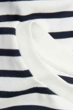 T-shirt oversize w paski