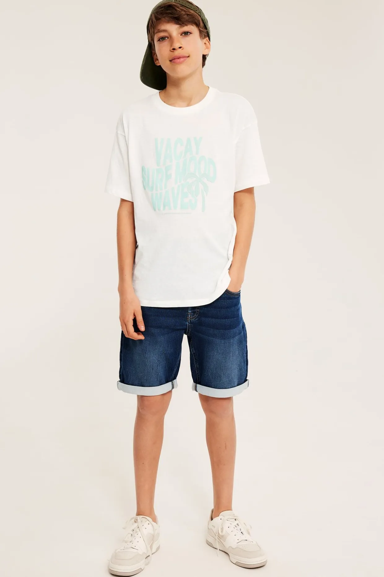 T-shirt oversize z nadrukiem