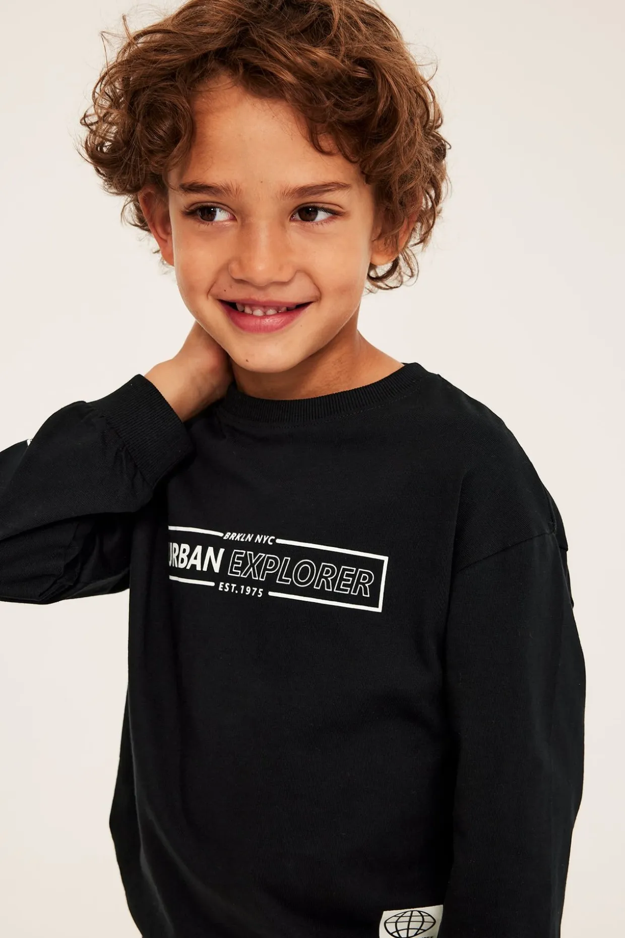 T-shirt z bawełnianej dzianiny, z nadrukiem tekstowym