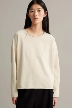 T-shirt z długimi rękawami i zawiniętymi krawędziami