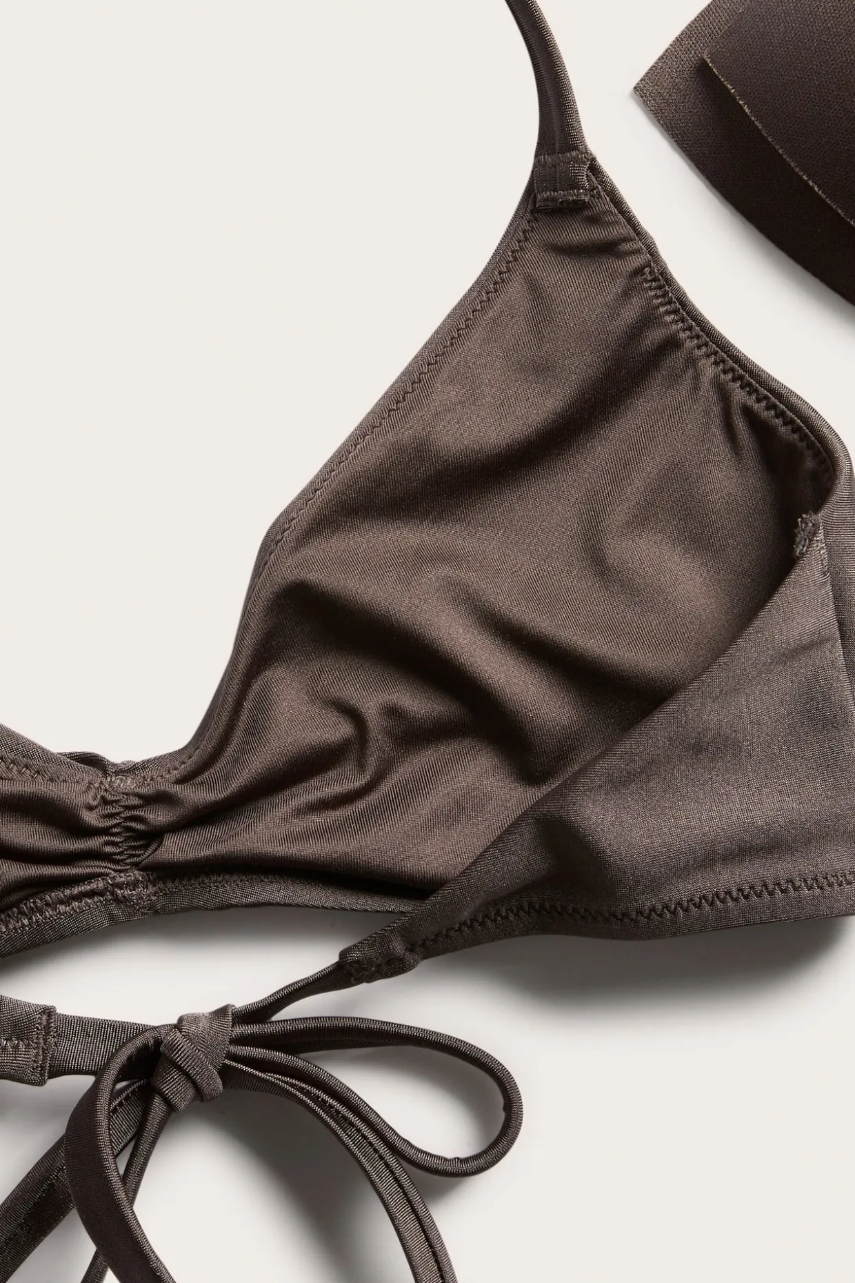 Wyściełany trójkątny stanik od bikini